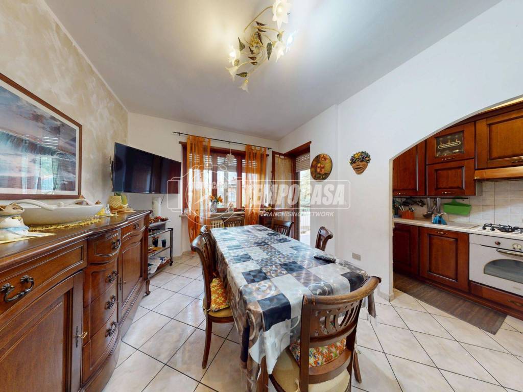 appartamento in vendita a Leinì in zona Mappano di Leinì
