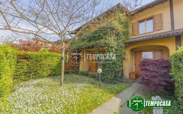 casa indipendente in vendita a Lardirago