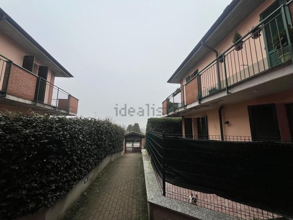 appartamento in vendita a Lardirago