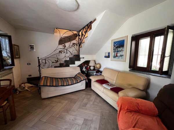 casa indipendente in vendita a Lardirago