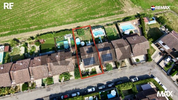 casa indipendente in vendita a Lardirago