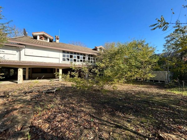 intera palazzina in vendita a Linarolo