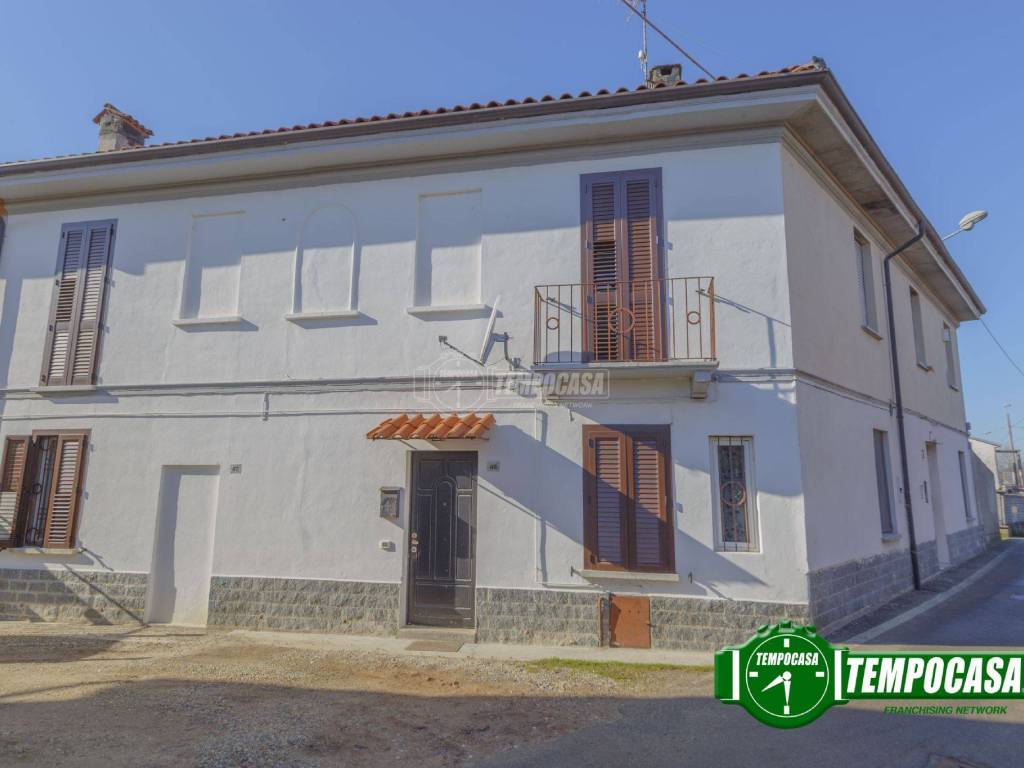casa indipendente in vendita a Linarolo