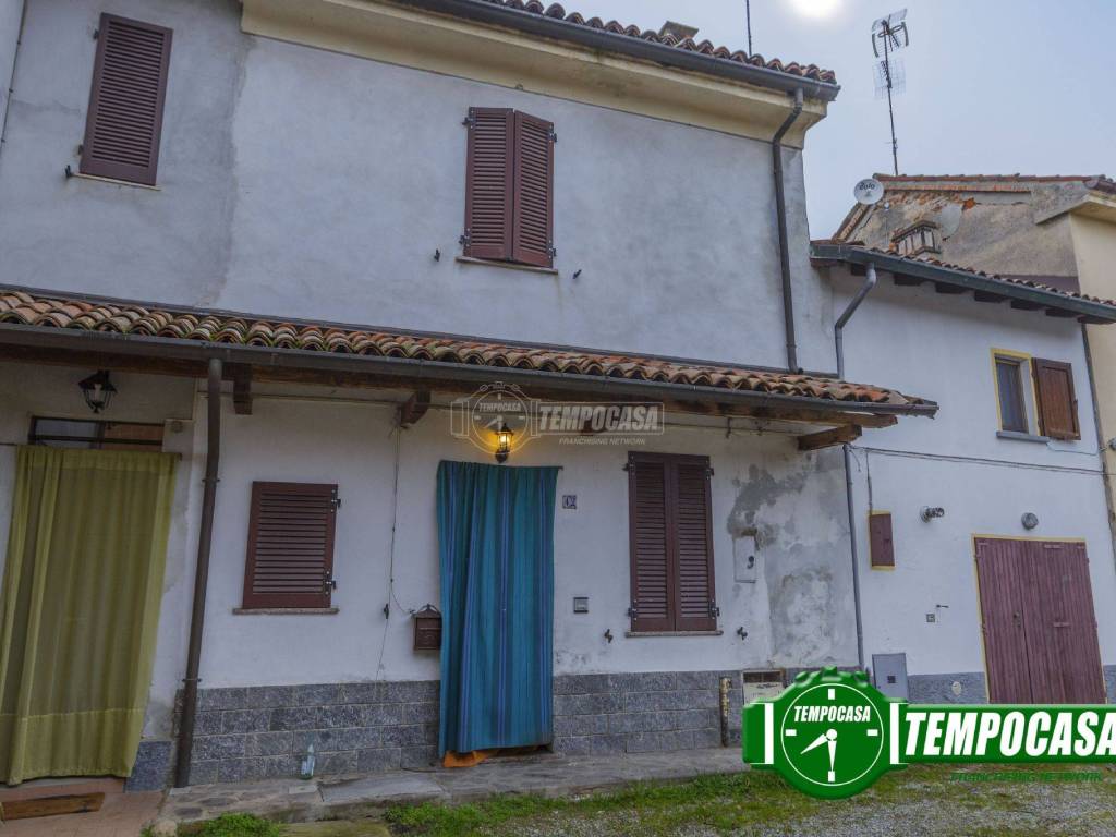 casa indipendente in vendita a Linarolo in zona Vaccarizza