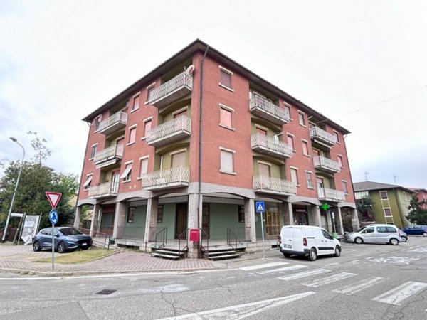 ufficio in vendita a Linarolo