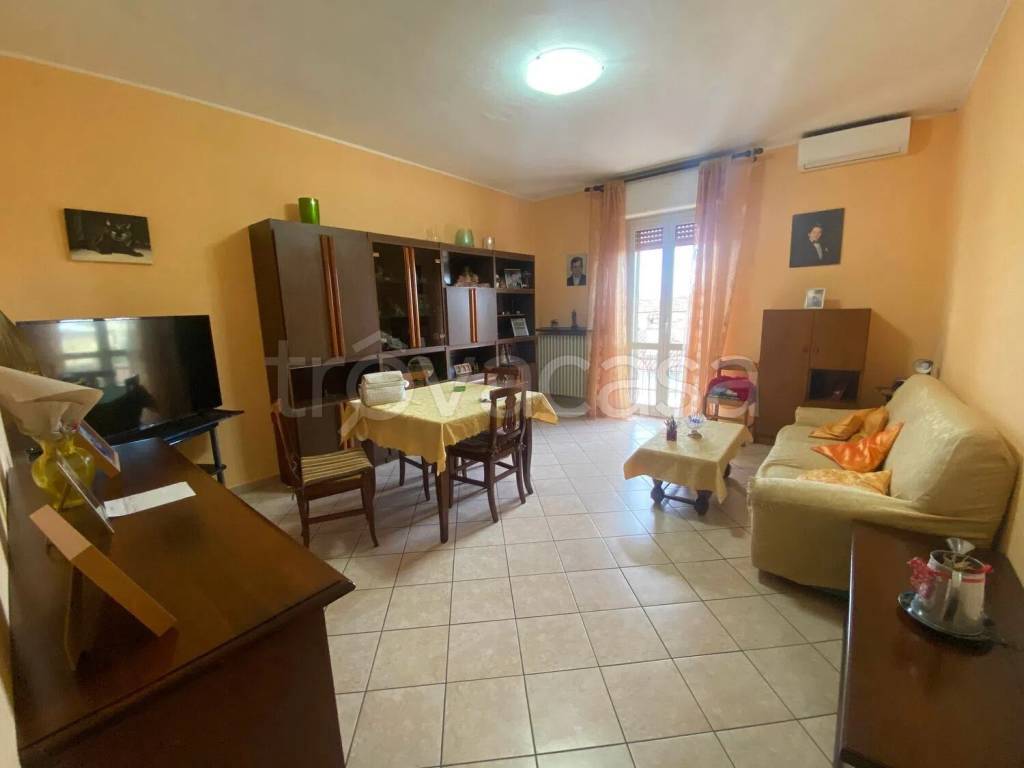 appartamento in vendita a Linarolo
