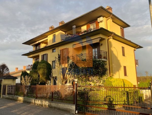 appartamento in vendita a Linarolo in zona San Leonardo