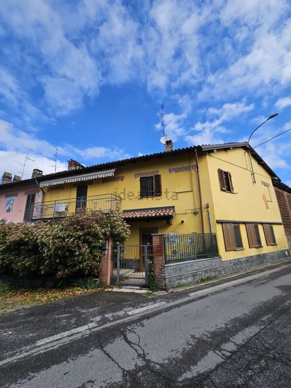 casa indipendente in vendita a Linarolo