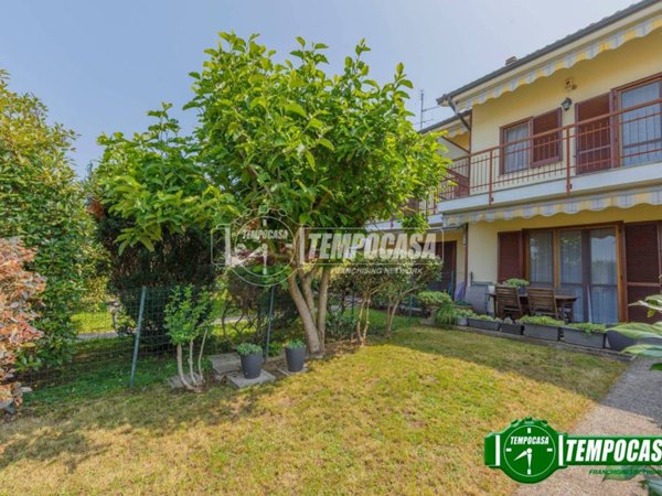 casa indipendente in vendita a Linarolo