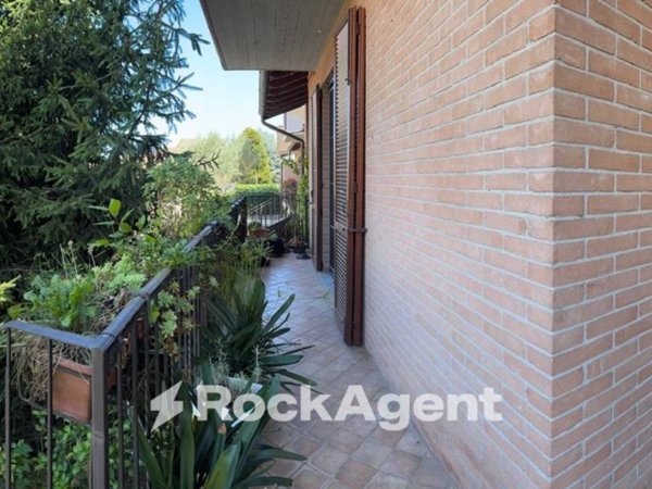 casa indipendente in vendita a Linarolo in zona San Leonardo