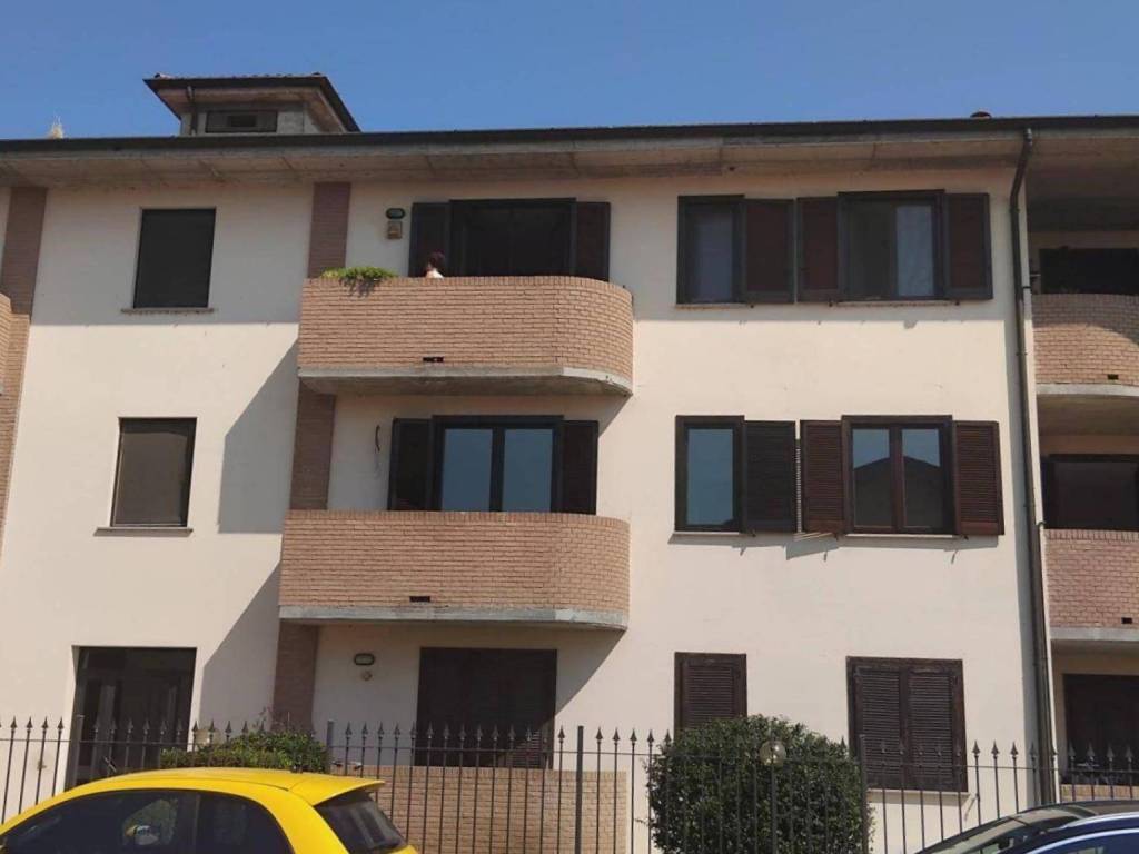 appartamento in vendita a Linarolo