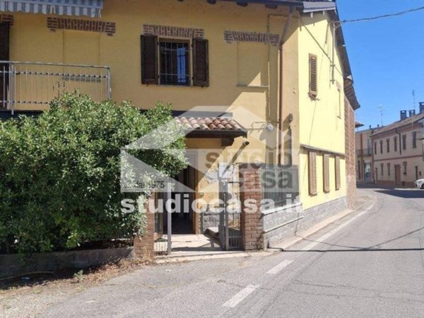 casa indipendente in vendita a Linarolo