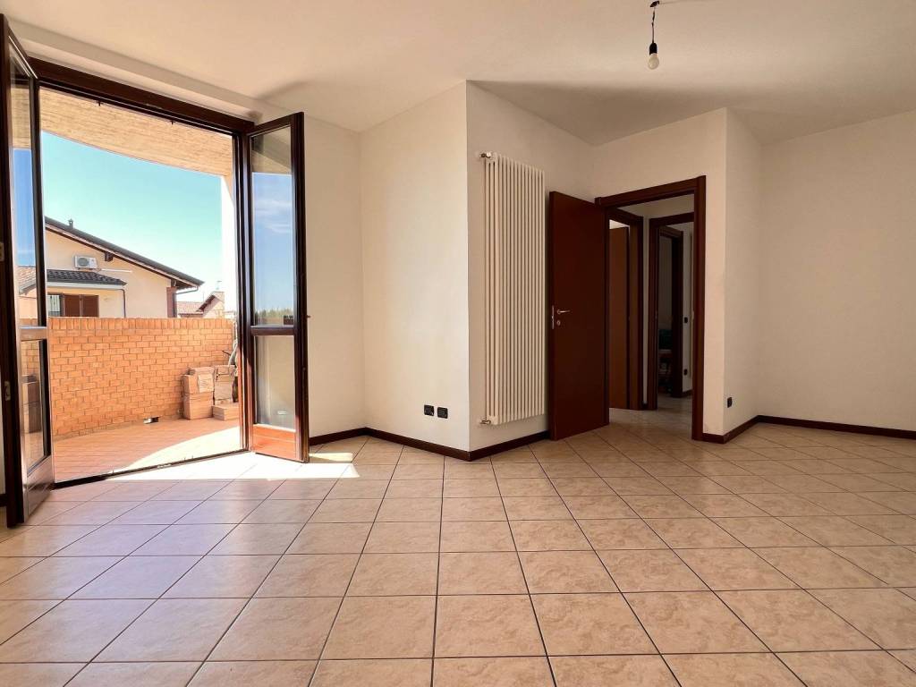 appartamento in vendita a Linarolo