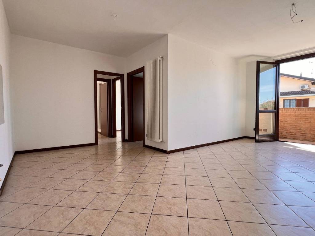 appartamento in vendita a Linarolo