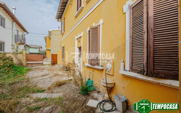 appartamento in vendita a Linarolo in zona San Leonardo