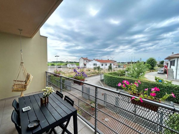 casa indipendente in vendita a Linarolo