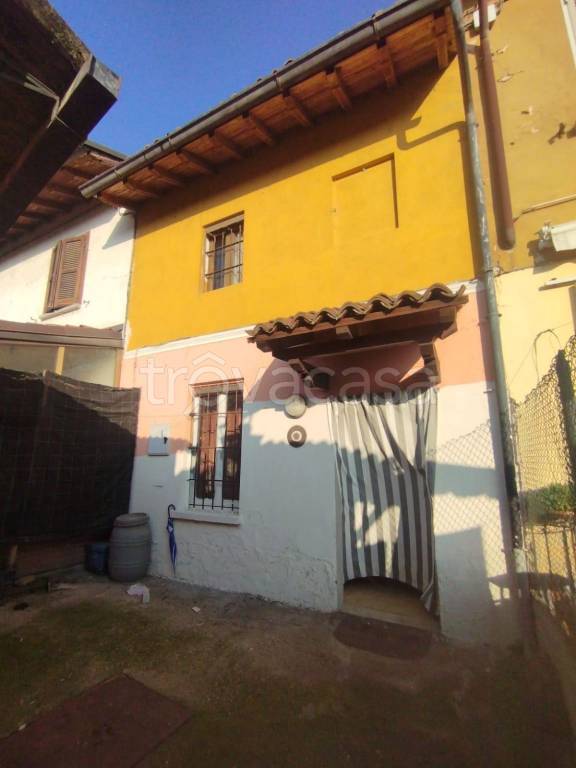 casa indipendente in vendita a Linarolo in zona Ospedaletto
