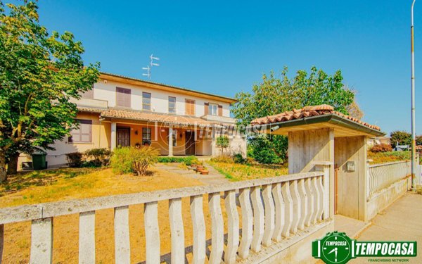 quadrivano in vendita a Linarolo