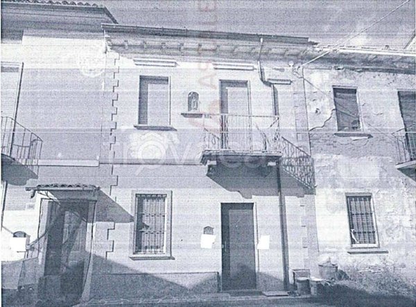 casa indipendente in vendita a Linarolo