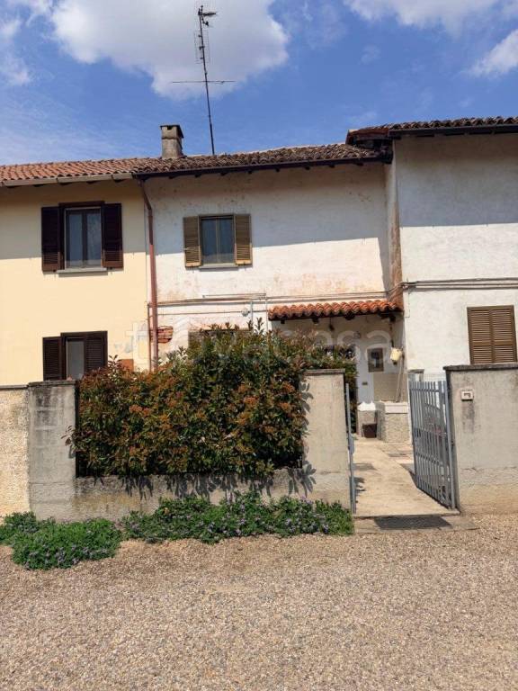 casa indipendente in vendita a Linarolo