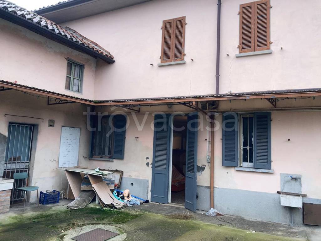 casa indipendente in vendita a Lomello
