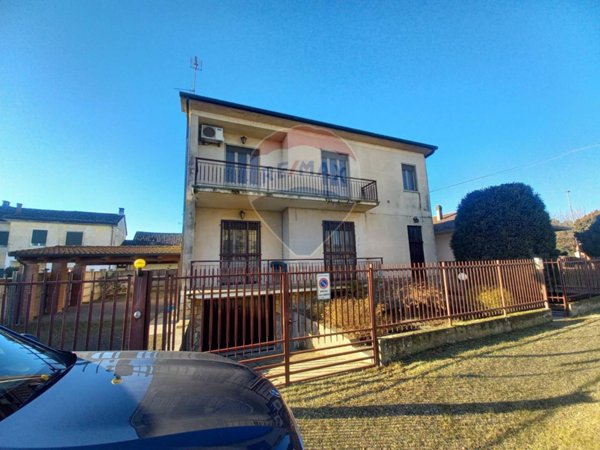 casa indipendente in vendita a Lomello