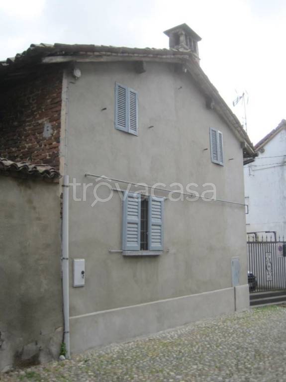 casa indipendente in vendita a Lomello