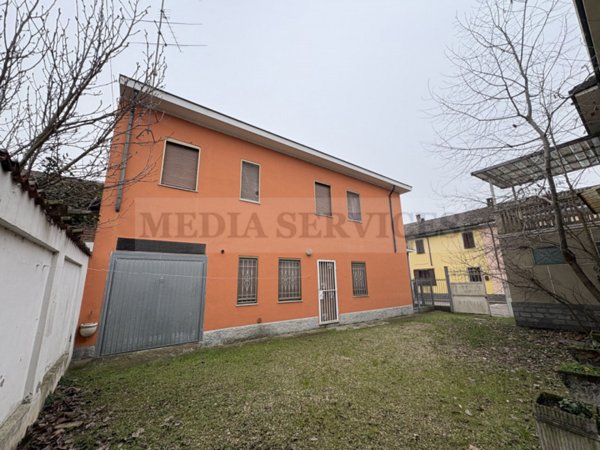 casa indipendente in vendita a Lomello