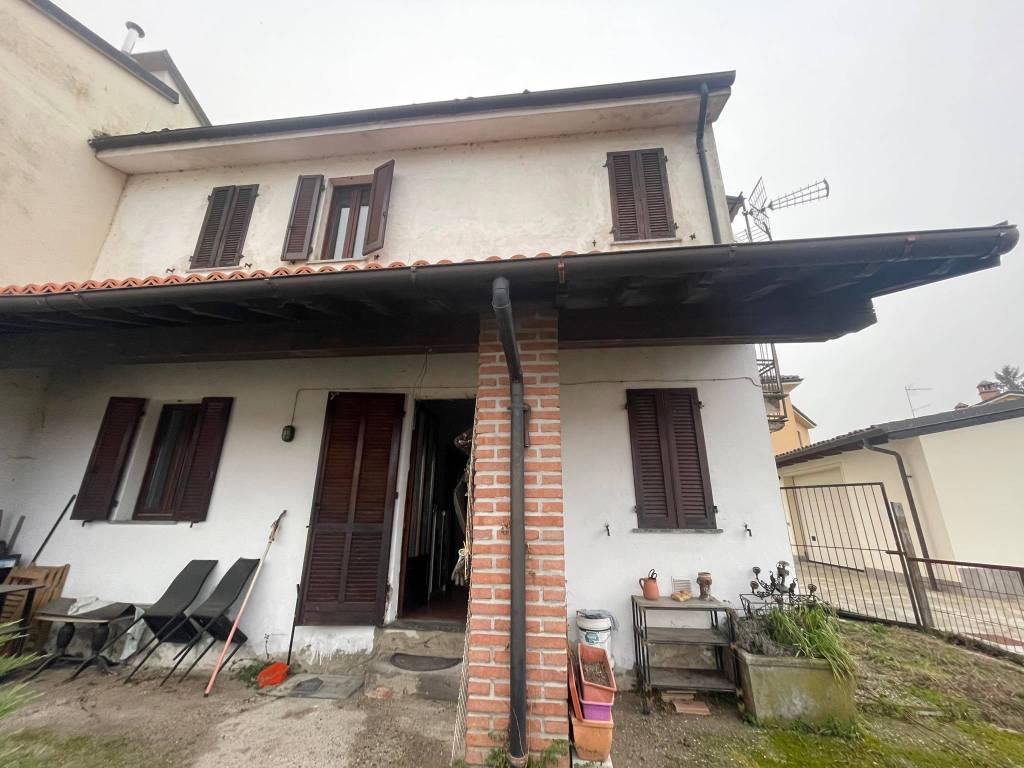 casa indipendente in vendita a Lomello