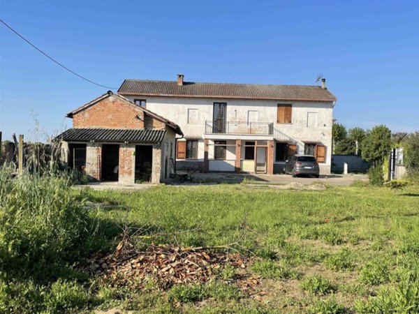 casa indipendente in vendita a Lomello