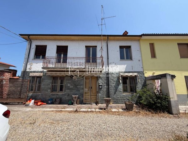 casa indipendente in vendita a Lomello