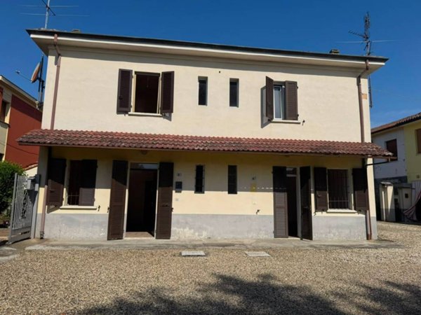 casa indipendente in vendita a Lomello