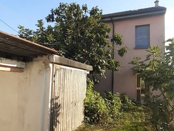 appartamento in vendita a Lungavilla