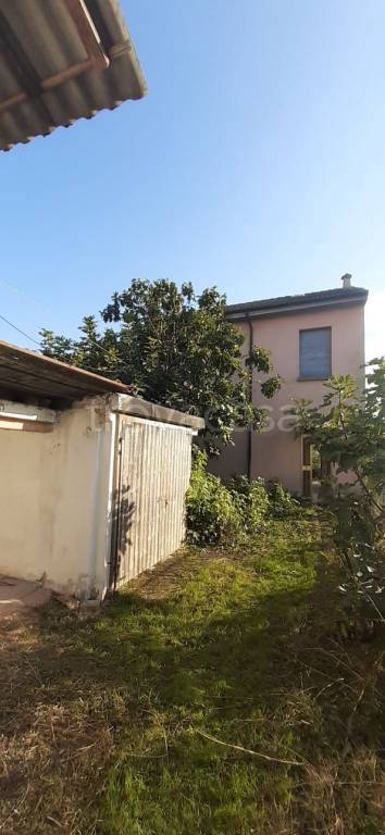 appartamento in vendita a Lungavilla