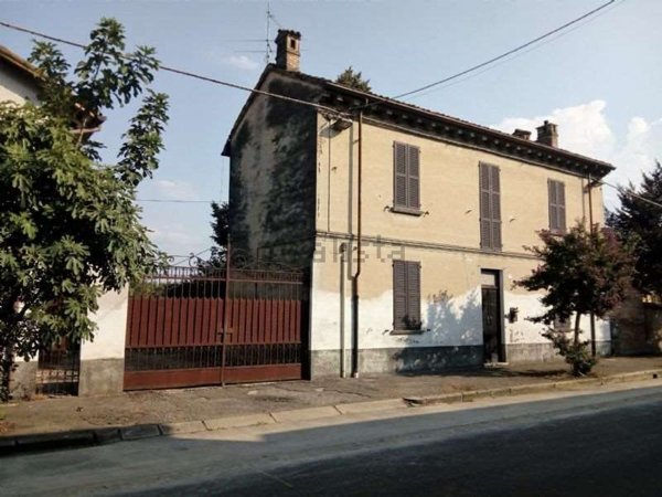 pentavano in vendita a Lungavilla