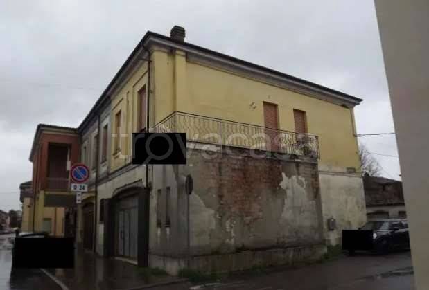 appartamento in vendita a Lungavilla