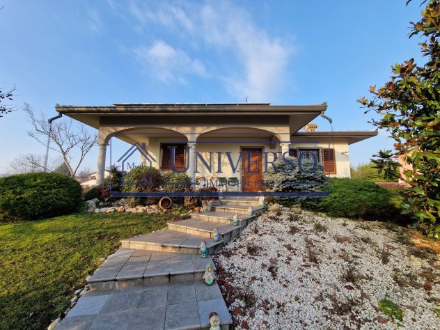 casa indipendente in vendita a Lungavilla