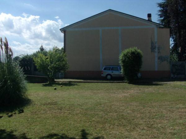 casa indipendente in vendita a Lungavilla