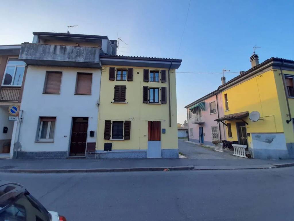 appartamento in vendita a Lungavilla