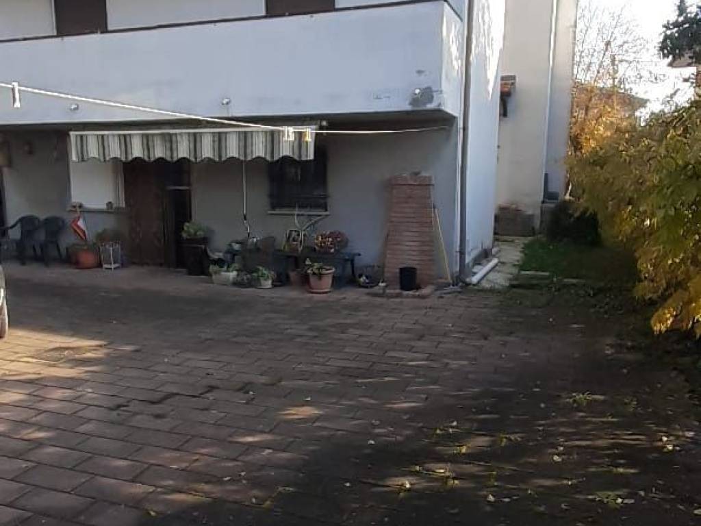 casa indipendente in vendita a Lungavilla