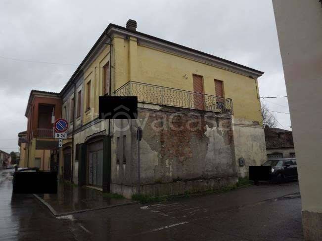 appartamento in vendita a Lungavilla