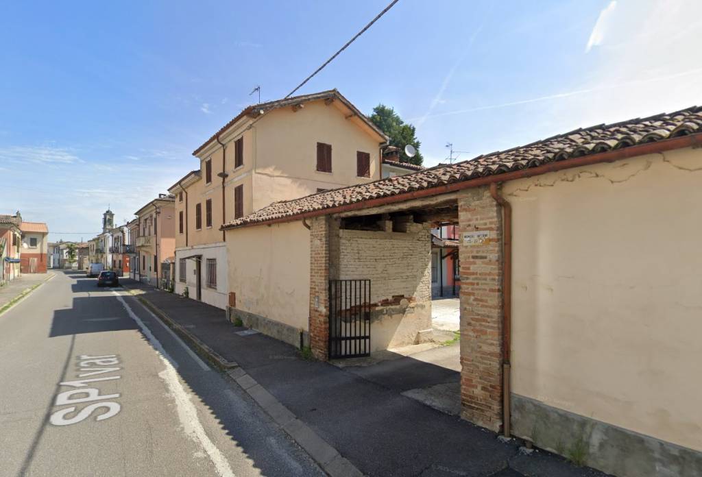 casa indipendente in vendita a Lungavilla