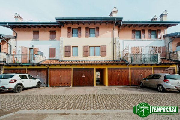 casa indipendente in vendita a Lungavilla