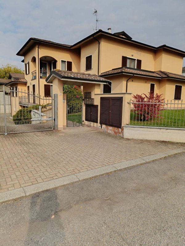 appartamento in vendita a Lungavilla