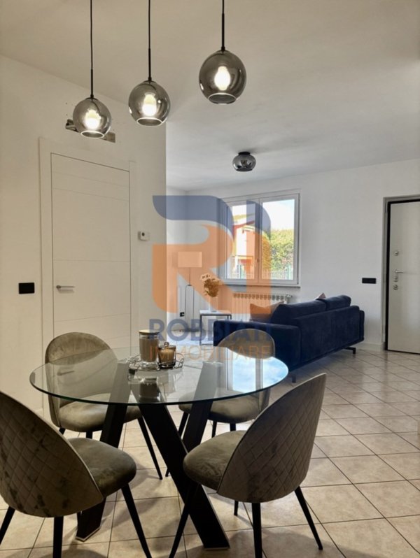 casa indipendente in vendita a Lungavilla