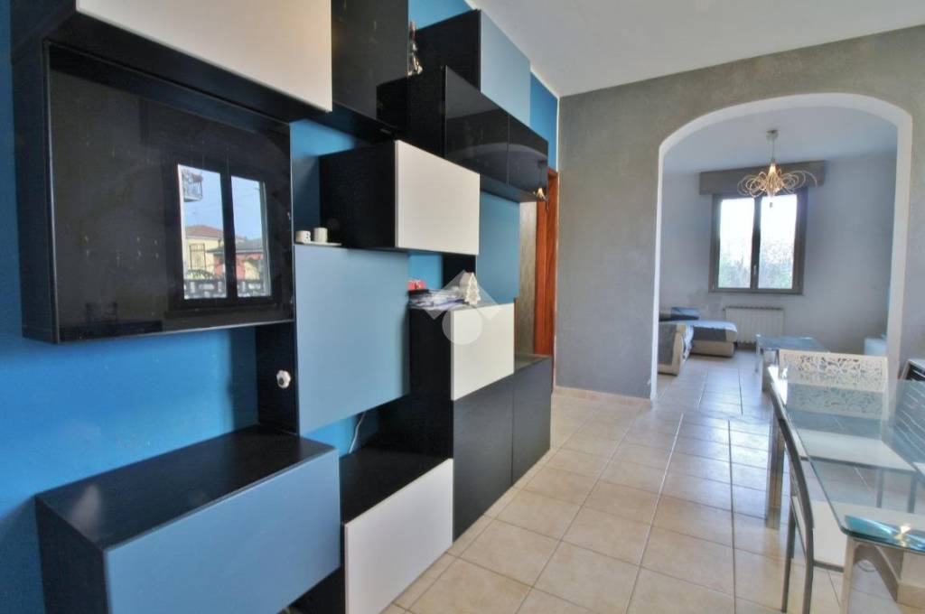 casa indipendente in vendita a Lungavilla