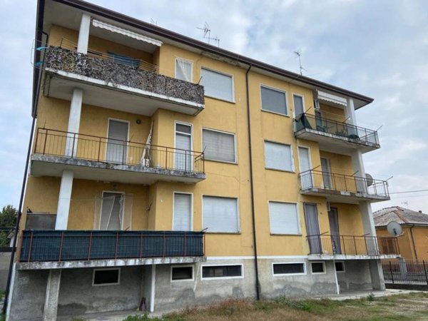 appartamento in vendita a Lungavilla