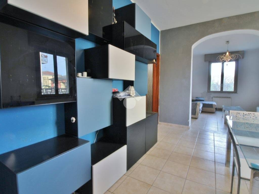 casa indipendente in vendita a Lungavilla
