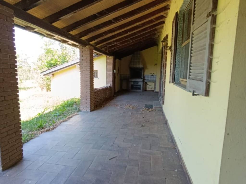 casa indipendente in vendita a Lungavilla