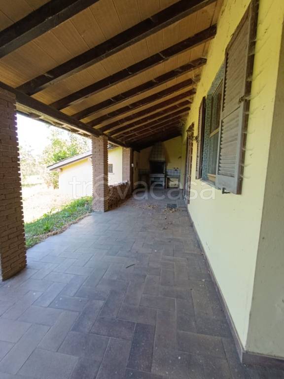 casa indipendente in vendita a Lungavilla